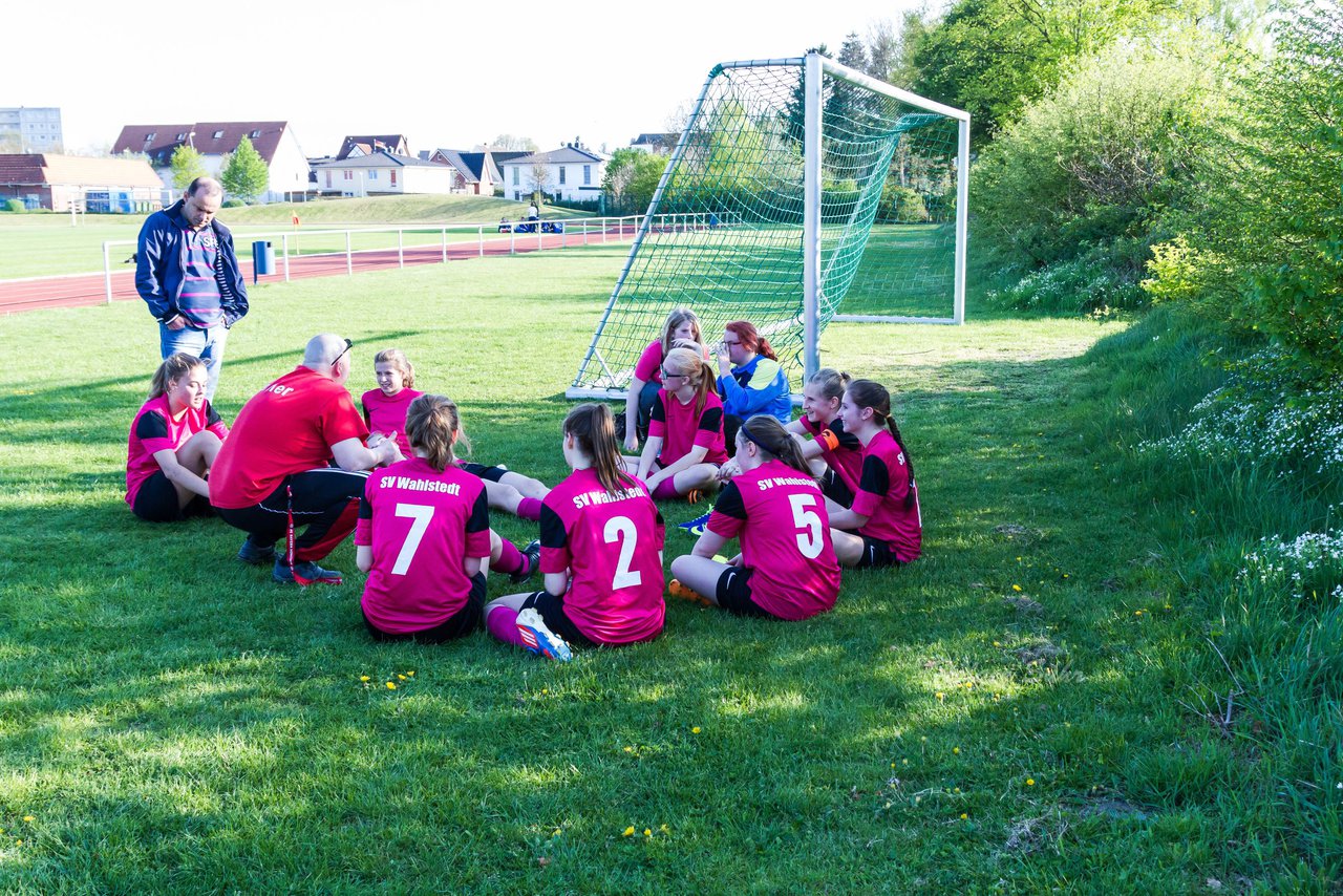 Bild 159 - B-Juniorinnen SV Wahlstedt - TSV Zarpen : Ergebnis: 11:0